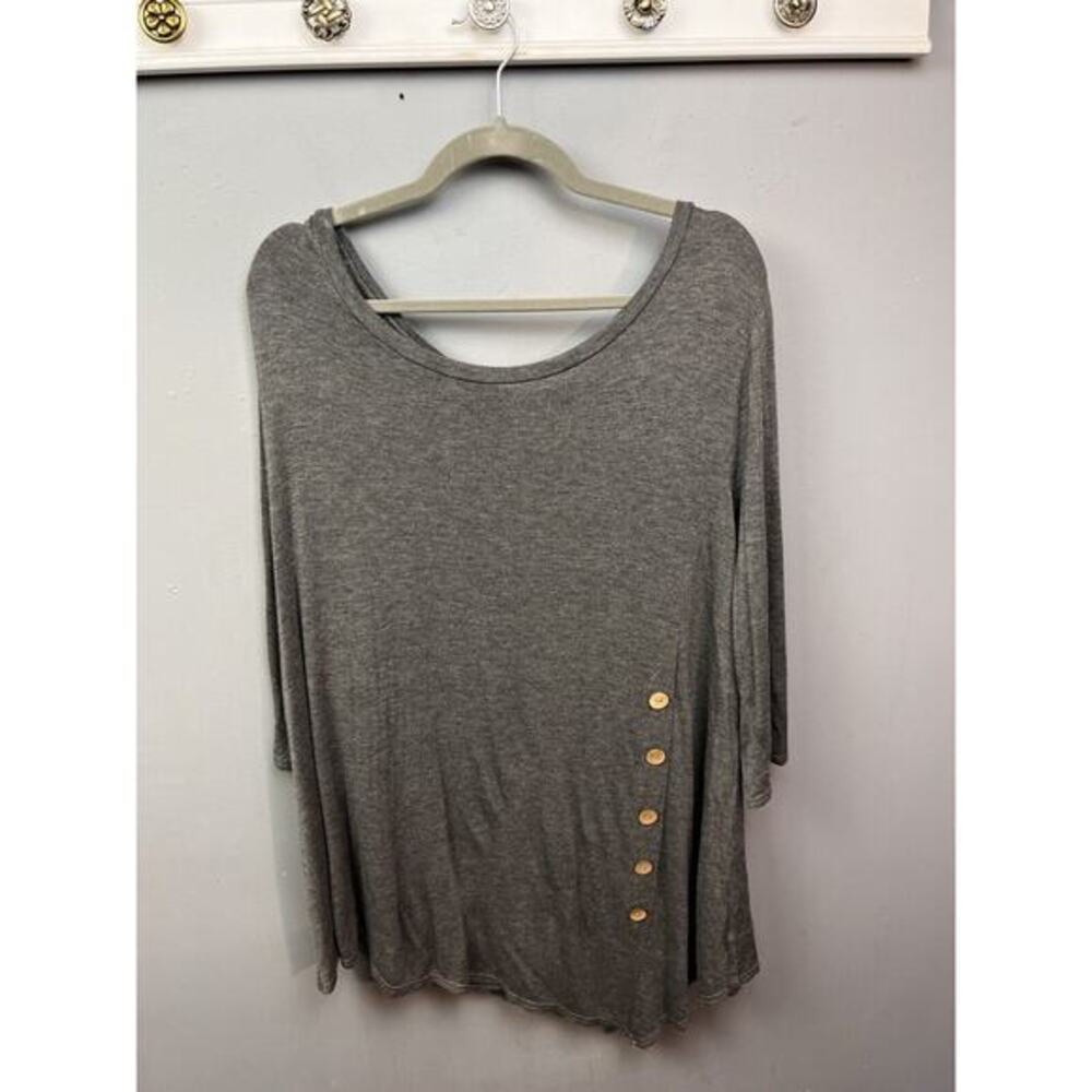 Misia Top Womens Plus size 3X Gray scoop neck spandex stretch faux button Casual
